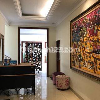RUMAH MENTENG SIAP HUNI LUAS 320m2
