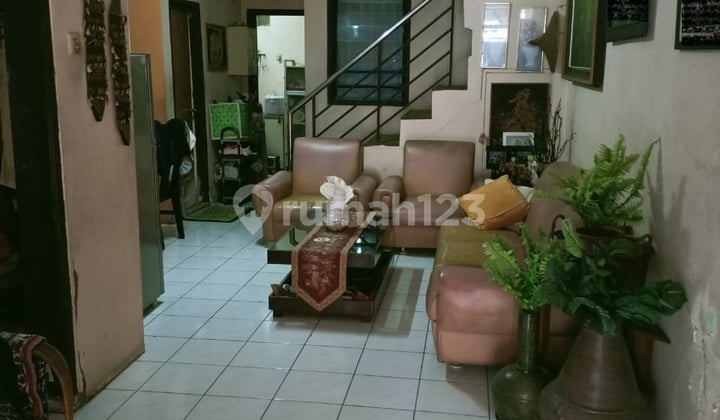 Rumah Minimalis Strategis di Taman Cibaduyut Indah Rumah Minimalis Strategis di Taman Cibaduyut Indah