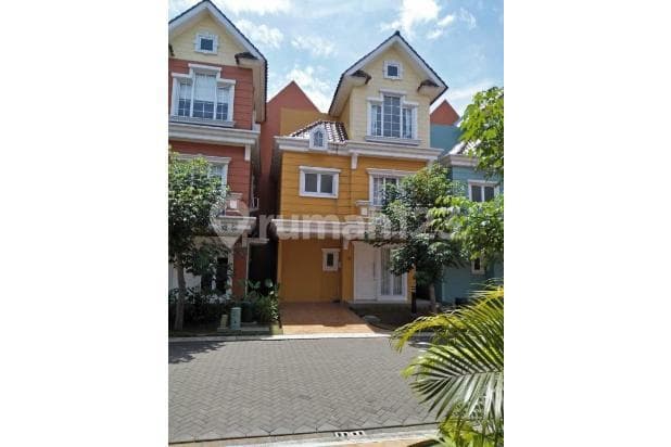 OMAHA-Paramount Serpong, Nego sampai deal, Lokasi strategis