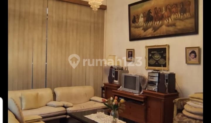 Rumah Pondok Hijau LT.680m2 Nuansa Alam Sejuk