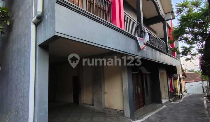 Rumah 2 Lantai Di Jebres Surakarta