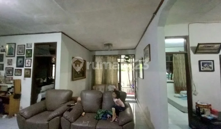 Rumah Strategis Daerah Bandung Kota, Jl. Mutiara, Sayap Buah Batu, Bandung