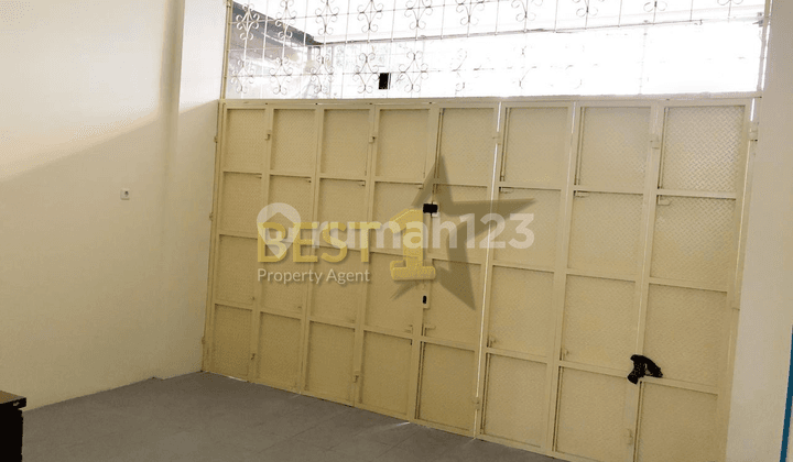 Jarang Ada !! Rumah Cideng, Cocok untuk Investasi