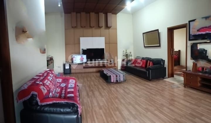 Dadali House, Well-Maintained & Comfortable Building