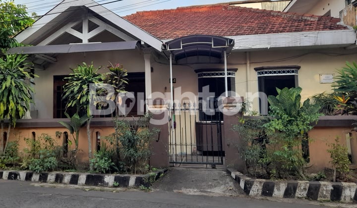 Pinggir Jalan. Dekat Ub Polinema Um Dan Pasar