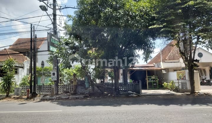 Rumah Hitung Tanah di Area Gunung-Gunung. Sangat Strategis Tengah Kota