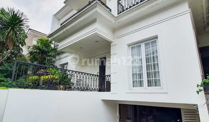 KEBAYORAN BARU.RUMAH DESIGN MODERN CLASSIK.DKT BLOK A DI AREA KEBAYORAN BARU JAKARTA SELATAN