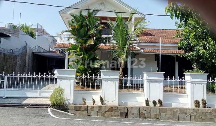 Rumah di daerah semeru