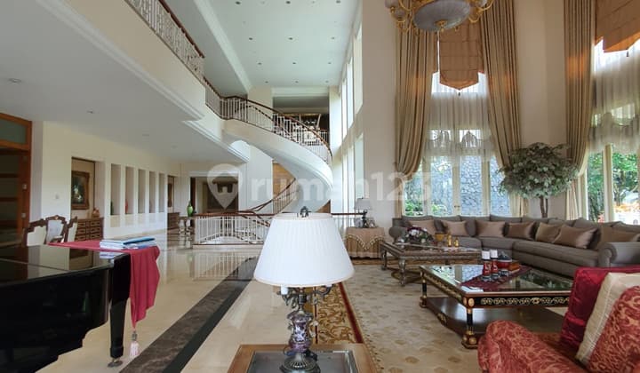 RUMAH MEGAH NUANSA VILLA at NORTRIDGE GOLF SENTUL CITY BOGOR