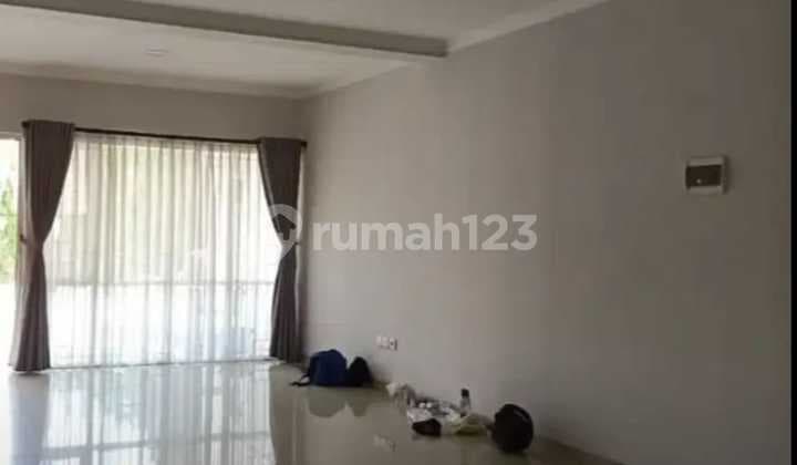 Rumah Bagus Indah di Holis Regency