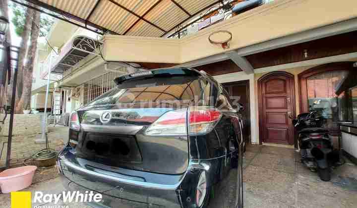 HOUSE ON JL MADRASAH, CILANDAK, INSIDE COMPLEX, ONLY 1 KM TO HAJI NAWI MRT