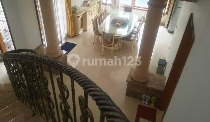 Rumah Klasik bagus siap huni full furnishe Pondok Hijau 8 M Nego