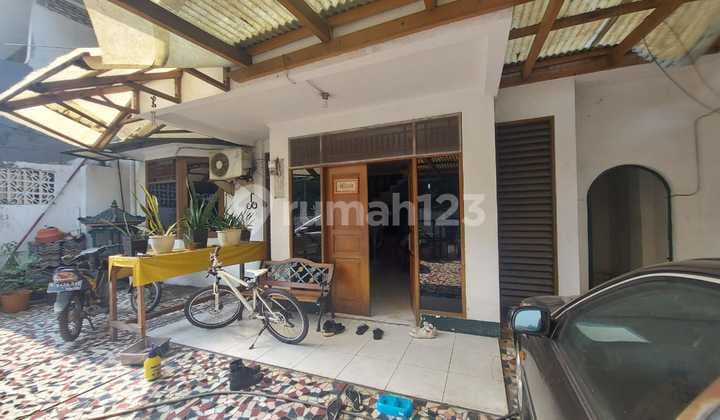 Grogol, Petamburan luas 251 dekat kampus trisakti perkantoran, roxy