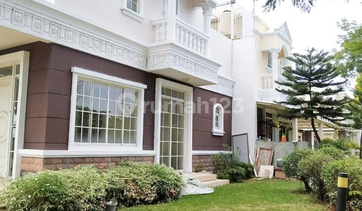 Rumah Cantik Siap Huni 2 Lantai Cluster West Europe Lokasi Bagus