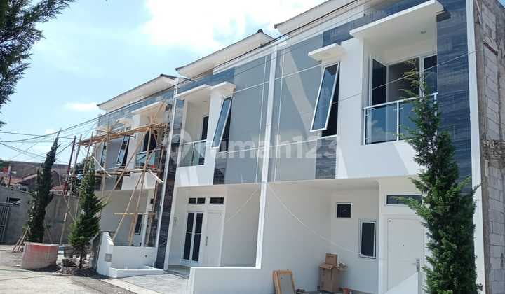 Town House Modern & Mewah di Jl Cempaka Putih Barat