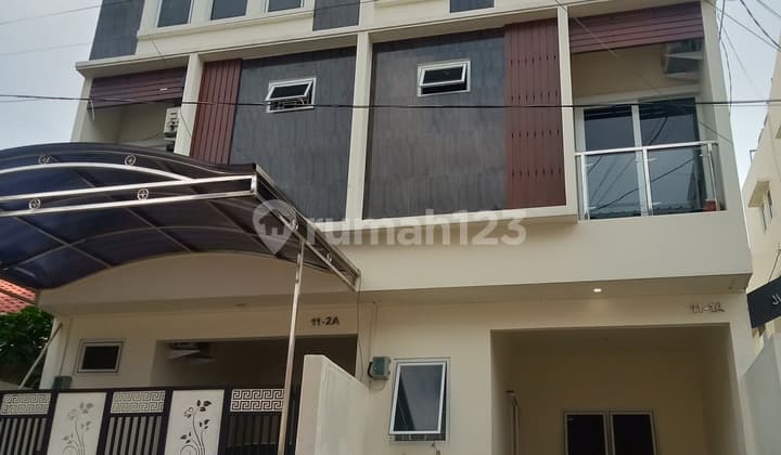 DIJUAL RUMAH BARU & MEWAH MINIMALIS MODERN DI CEMPAKA PUTIH BARAT
