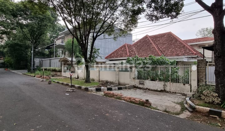 RUMAH at Jl SENJAYA SELONG, KEBAYORAN BARU (PRIME AREA)