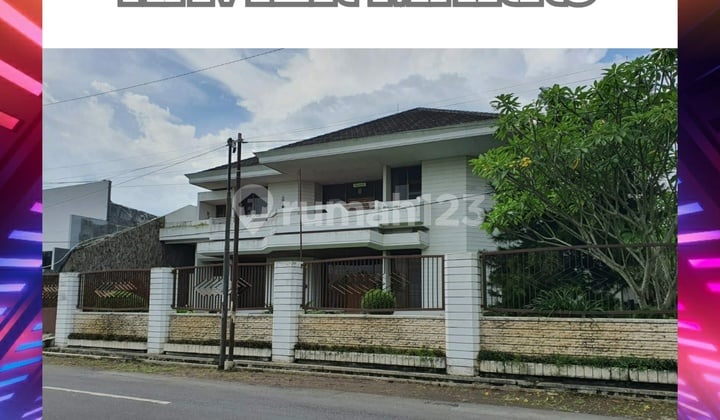 Super Large Luxury House in the City Center near Aston Hotel & Lippo Mall