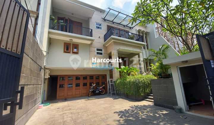 Rumah Bagus Siap Huni Dekat Area Senopati