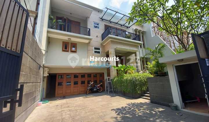 Rumah Bagus Siap Huni Dekat Area Senopati