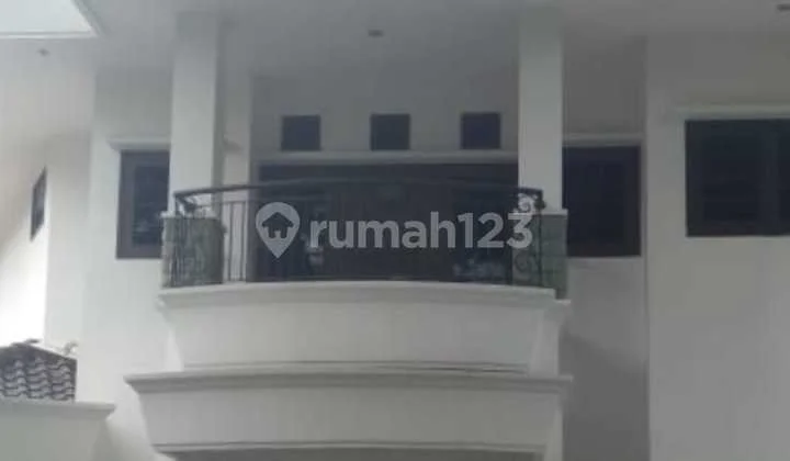 Rumah siap huni 2 lantai di Lippo Central Karawaci