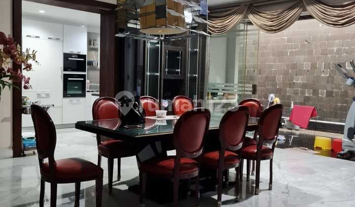 Rumah Cantik Luas dan Asri di Mirage The Green BSD City, Tangsel