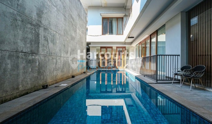 Luxury House in Kebayoran Baru Area