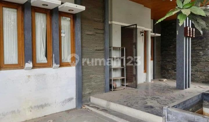 *Di sewakan Rumah di TKI III*