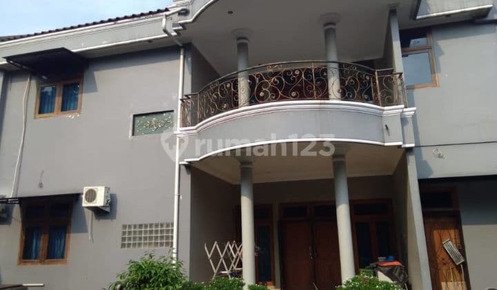 RUMAH SIAP HUNI BAGUS TERAWAT LOKASI STRATEGIS