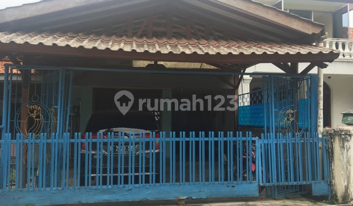 Rumah Tua Hitung Tanah Lokasi Strategis