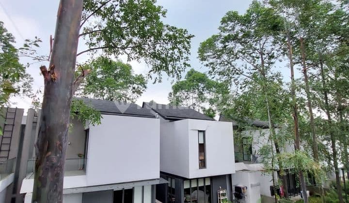 Cinere YVE Habitat limo dekat pintu tol Desari sawangan