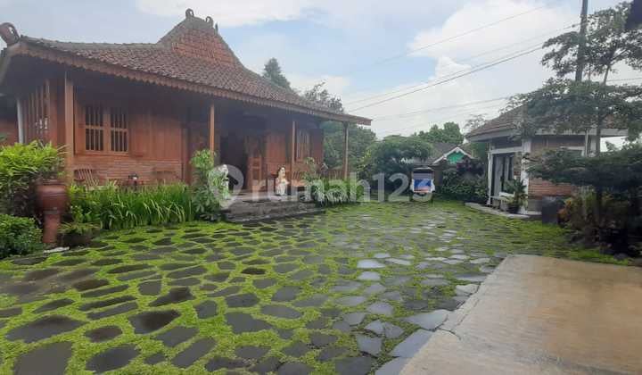 House With Full Furnish Villa Concept In Kaliurang