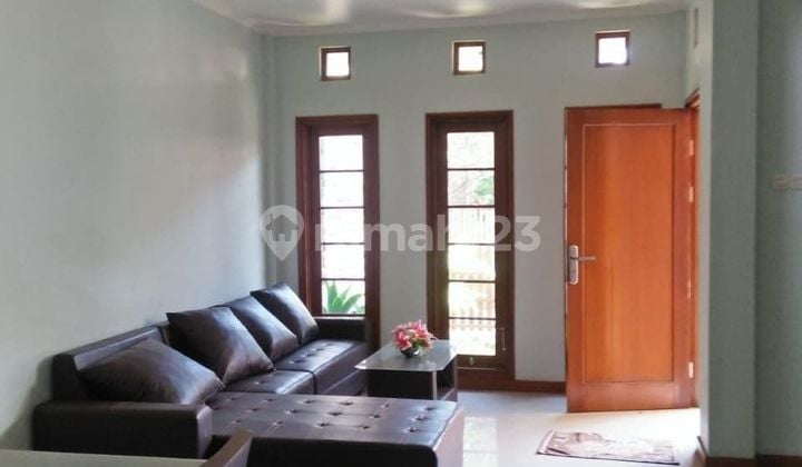 Rumah Siap Huni 3 Lantai Di Sayap Riau Tengah Kota Bandung