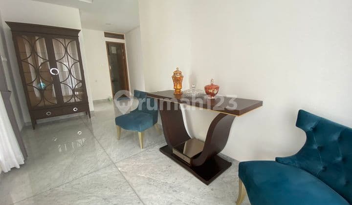 Rumah Villa Mewah Kolam Renang di Dago Pakar