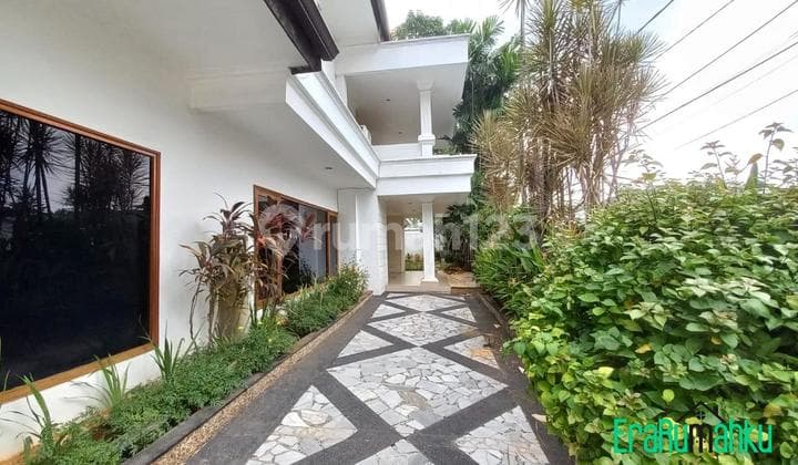 Disewa Rumah 2 Lantai Private Pool di Antasari, Cilandak Jakarta Selatan