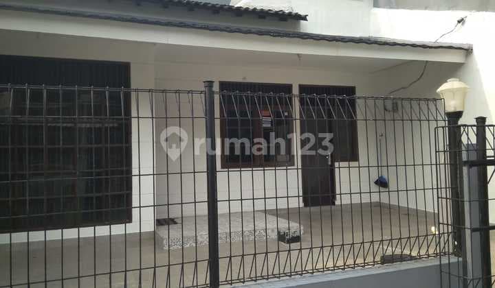 Rumah apik di Pondok Indah