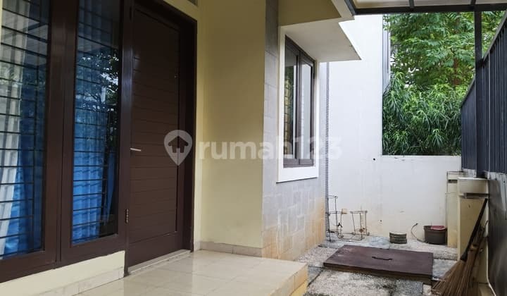Rumah Fungsional Siap Huni sektor 6 Bintaro Jaya