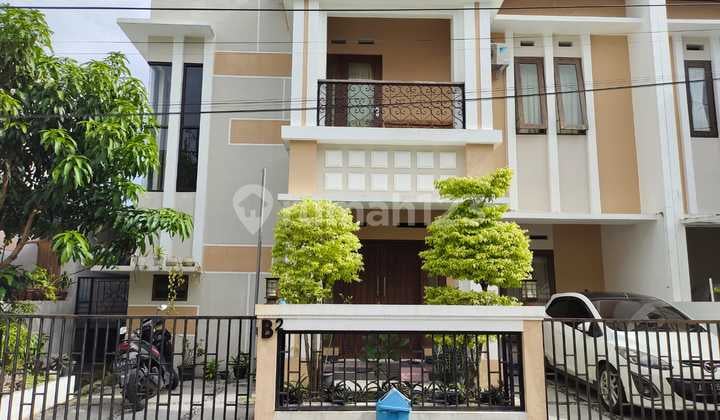 Rumah Cantik Dan Megah Di Maguwo
