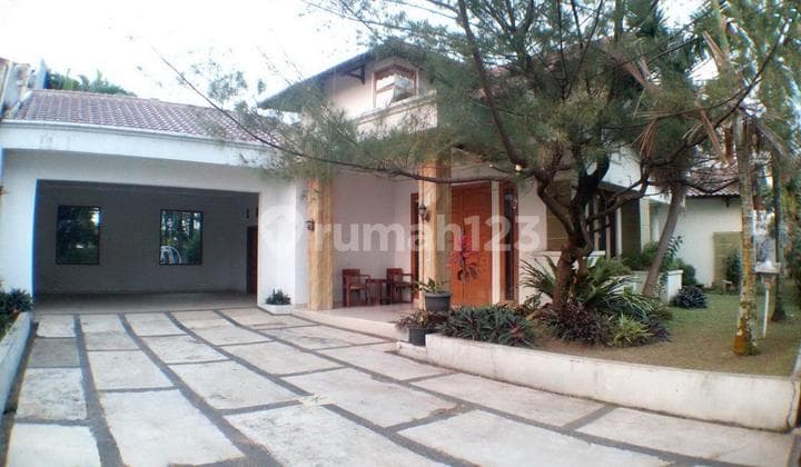 Rumah Sayap Gunung Batu