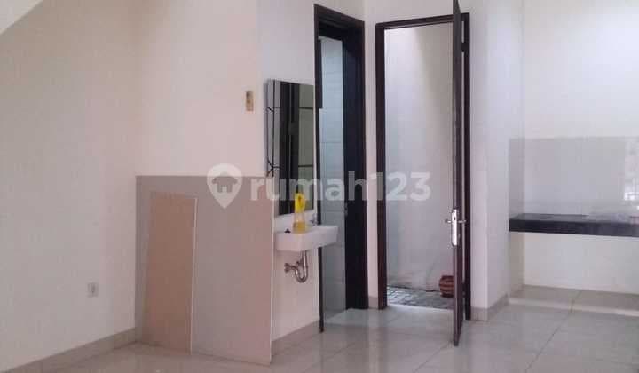 Rumah di Green Village, Cipondoh, Uk. 4x12, SHM, Sdh Renov, Hrg 1,150M