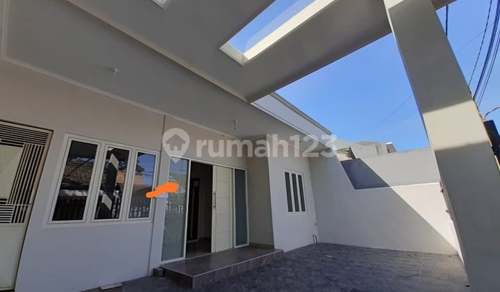 Dijual/disewakan rumah manyar