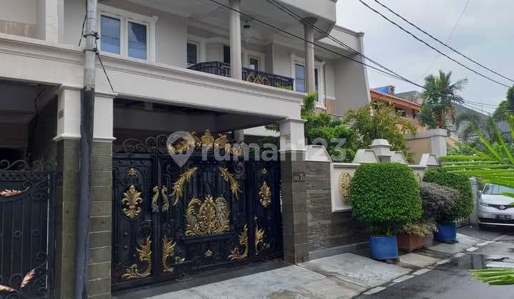 Rumah Megah, Asri, Siap Huni, 2,5 Lantai di Tebet Timur, Hub 0813xxxx satu Delapan Tiga Delapan