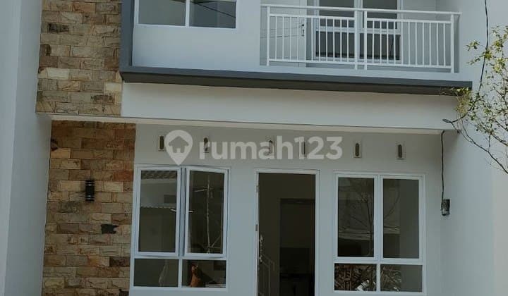 Dijual Rumah 2 Lantai Jalan Merdeka Depok 2 Hanya 10 Menit Pintu Tol Cijago Dan Margonda