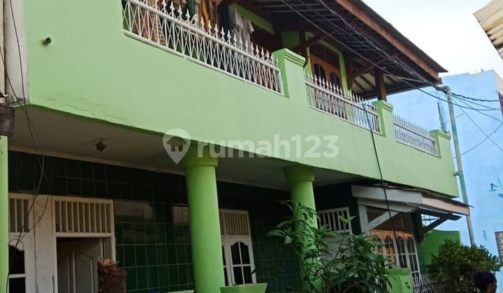 Rumah Jl Sektor Ciledug, 2 lantai, kamar 8, dekat CBD Ciledug, joglo, puri mall, Graha Raya