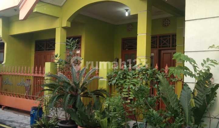 Rumah Minimalis Asri Tengah Kota Solo Dekat Pusat Perbelanjaan