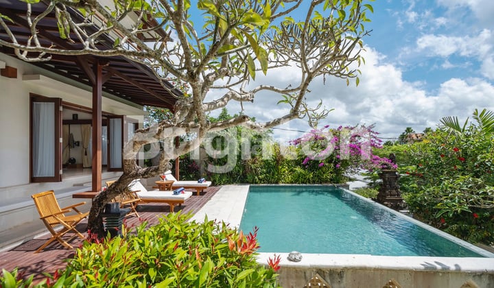 LUXURY VILA, 2 FL, GOOD VIEW, FULL FURNISHED AT PECATU