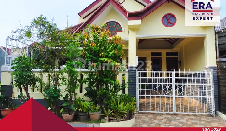 Dijual Rumah Cantik Siap Huni Lingkungan Asri