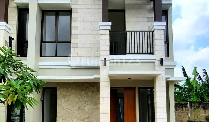 Rumah Baru 2 lantai Siap Huni di Jakarta Selatan