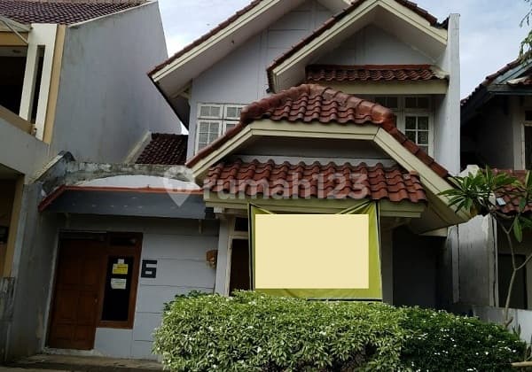 Rumah Di JL. Pinus Golf - Cendana Golf Lippo Karawaci