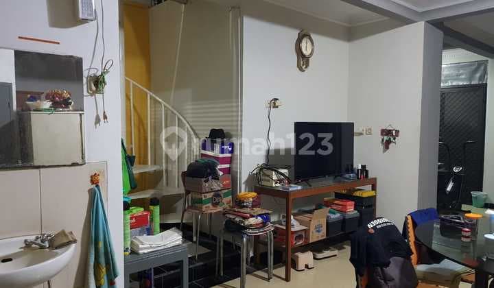 The cheapest house in the Manyar Klampis area of Surabaya is also suitable for rental rooms.